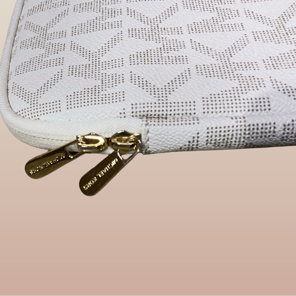 Michael Kors 10” Tablet Case MK Logo Zip Pouch Gold Hardware Neutral Beige NWOT - Picture 6 of 8